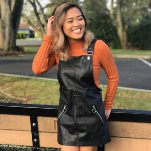 Meet your Posher, Angela mae